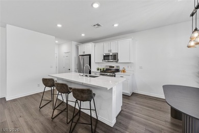 Beautiful contemporary Southwest home** Fully renovated** Open