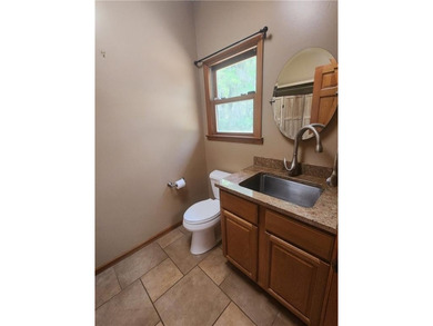 Welcome to 160 Glyndale Circle in Brunswick, GA-a unique and - photo 13