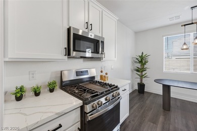 Beautiful contemporary Southwest home** Fully renovated** Open