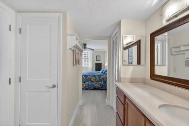 Gorgeous DIRECT OCEAN VIEW from your 1 bedroom/1.5 bath - photo 17