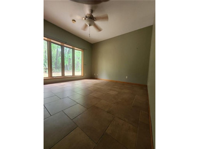 Welcome to 160 Glyndale Circle in Brunswick, GA-a unique and - photo 18