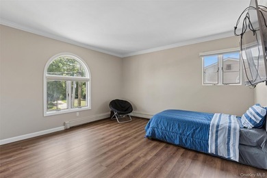 Spectacular doesn't begin to describe this fabulous home...and - photo 20