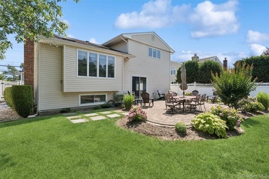 Spectacular doesn't begin to describe this fabulous home...and - photo 25