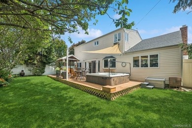Spectacular doesn't begin to describe this fabulous home...and - photo 26