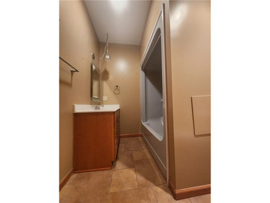Welcome to 160 Glyndale Circle in Brunswick, GA-a unique and - photo 29