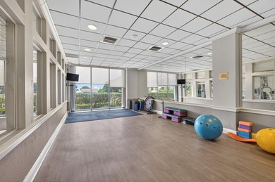 Gorgeous DIRECT OCEAN VIEW from your 1 bedroom/1.5 bath - photo 31