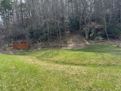 12 acres of private wooded land conveniently located right in - photo 2