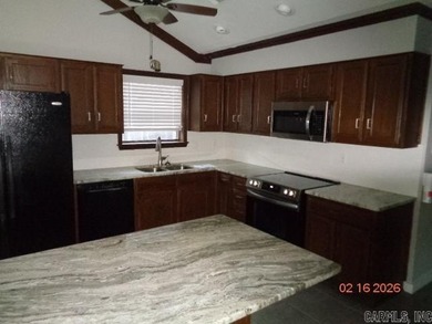 VA owned Property. One story Brick and frame home on a nice - photo 6