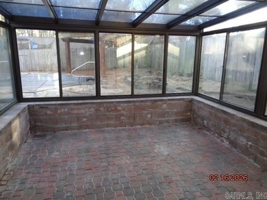 VA owned Property. One story Brick and frame home on a nice - photo 7