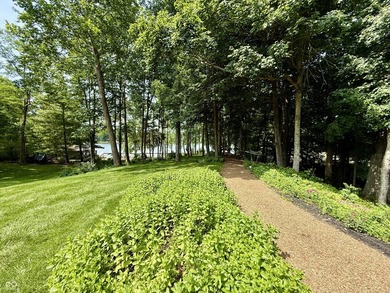 Very rare opportunity to live on Lamb Lake with a level front - photo 8