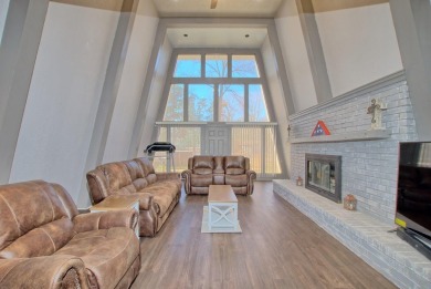 PRICE REDUCED!! The sellers have updated the flooring on the - Lake Home For Sale in Hemphill, Texas