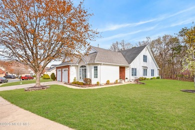 WELCOME TO THIS BEAUTIFUL 3 BEDROOM, 3 FULL BATH, 2-CAR GARAGE - photo 4