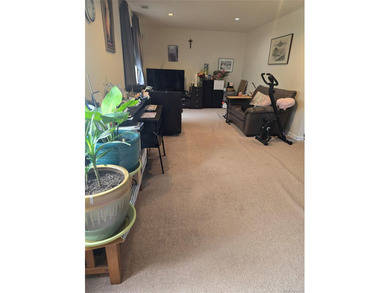 Welcome to this Beatiful 4Bed 3Full Bath duplex-style condo in - photo 13