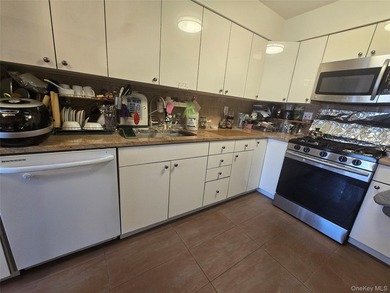 Welcome to this Beatiful 4Bed 3Full Bath duplex-style condo in - photo 21