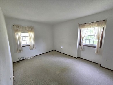 You search is over! You have found this charming 5 bedrooms 3.5 - photo 31