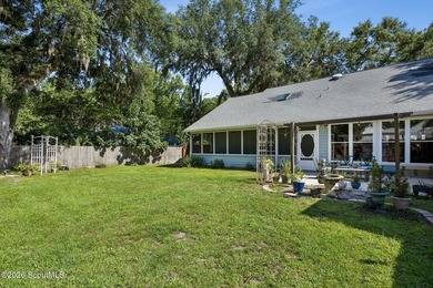 This incredible 4-bedroom, 2-bath home sits on a large corner - photo 44