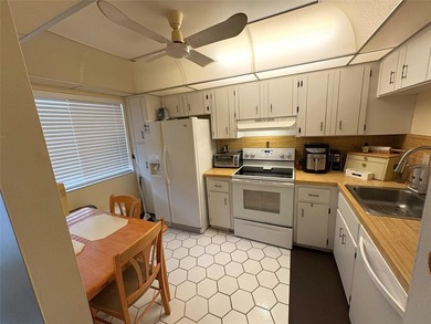 PRICE ADJUSTMENT! SPACIOUS AND BEAUTIFULLY MAINTAINED CONDO - photo 3