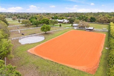 Equestrian Facility, ready for your horses, or set up a working - photo 8