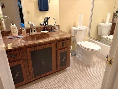 PRICE ADJUSTMENT! SPACIOUS AND BEAUTIFULLY MAINTAINED CONDO - photo 8