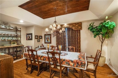 Beautiful home with alot of character in Progresso Lakes. It - photo 11
