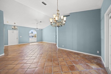 Welcome to this spacious and beautifully maintained 3-bedroom - photo 17