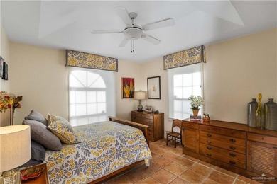 Beautiful home with alot of character in Progresso Lakes. It - photo 19