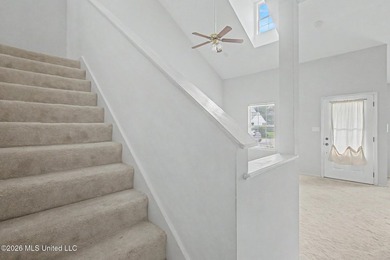 Welcome to this precious 3-bedroom, 2-bathrooms starter home - photo 26