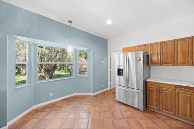 Welcome to this spacious and beautifully maintained 3-bedroom - photo 26