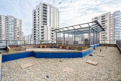 TREMENDOUS VALUE. One of the best price-per-square-foot options - photo 27