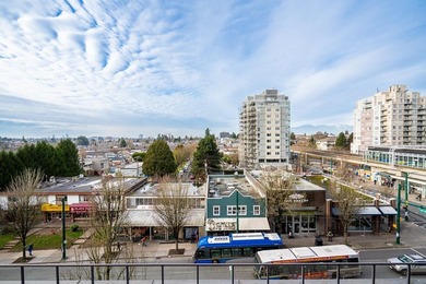 TREMENDOUS VALUE. One of the best price-per-square-foot options - photo 28