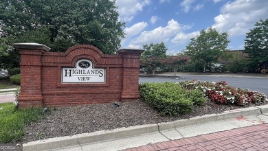 Stately Brick Townhouse (2 Car Garage End-Unit) in Sought-After - photo 8