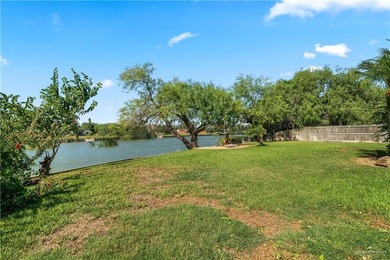 Beautiful home with alot of character in Progresso Lakes. It - photo 28