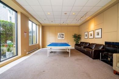TREMENDOUS VALUE. One of the best price-per-square-foot options - photo 29