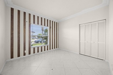 Welcome to this spacious and beautifully maintained 3-bedroom - photo 45