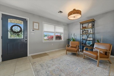 Welcome to this beautifully maintained two story home offering - photo 5