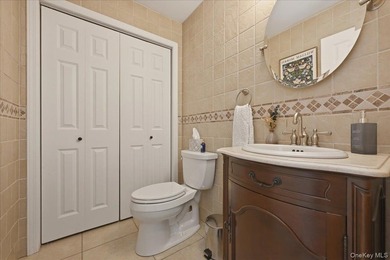 Welcome to this beautifully maintained two story home offering - photo 6