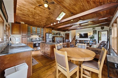 Escape to this thoughtfully designed 3-bedroom, 2-bathroom home - photo 12