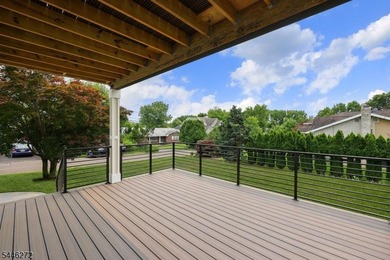 COMMUTER'S DREAM EXQUISITE NEW EAST FACING CONTEMPORARY MODERN - photo 13