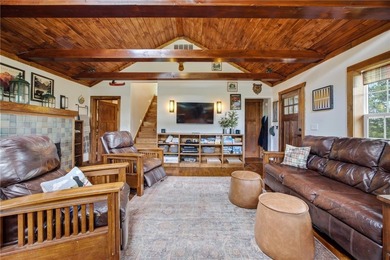 Escape to this thoughtfully designed 3-bedroom, 2-bathroom home - photo 18