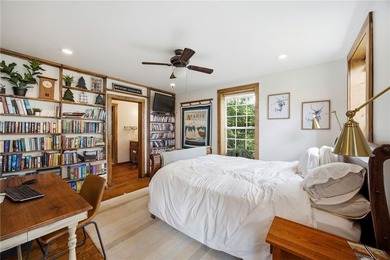 Escape to this thoughtfully designed 3-bedroom, 2-bathroom home - photo 20