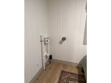 BEAUTIFULLY RENOVATED 2 BEDROOM plus DEN, SOLD FULLY FURNISHED! - photo 24