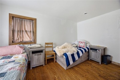 Escape to this thoughtfully designed 3-bedroom, 2-bathroom home - photo 26