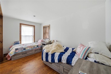 Escape to this thoughtfully designed 3-bedroom, 2-bathroom home - photo 27