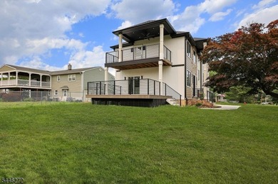 COMMUTER'S DREAM EXQUISITE NEW EAST FACING CONTEMPORARY MODERN - photo 45