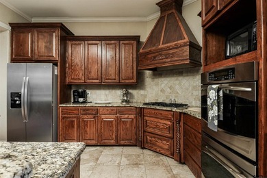 Listed below market value. Want a Texas-sized lot in a gorgeous - photo 6