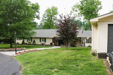 Very rare opportunity on Herrington Lake to purchase an iconic - photo 6