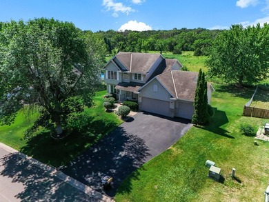Original-owner home with a fabulous mix of space, updates, and - photo 2
