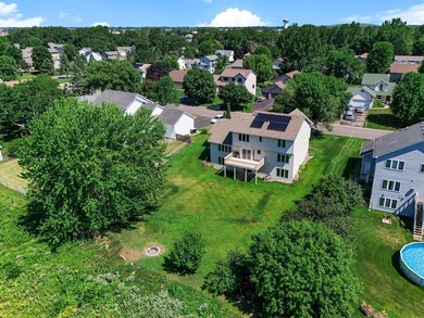 Original-owner home with a fabulous mix of space, updates, and - photo 4