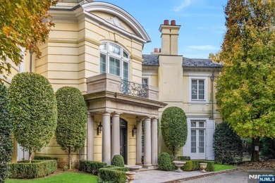 Set in one of Alpine's most prestigious enclaves just 8 miles - photo 2