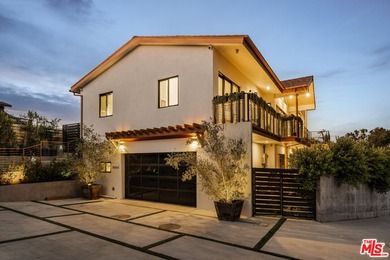 Set on a private acre overlooking the Pacific, 5904 Kanan Dume - photo 21